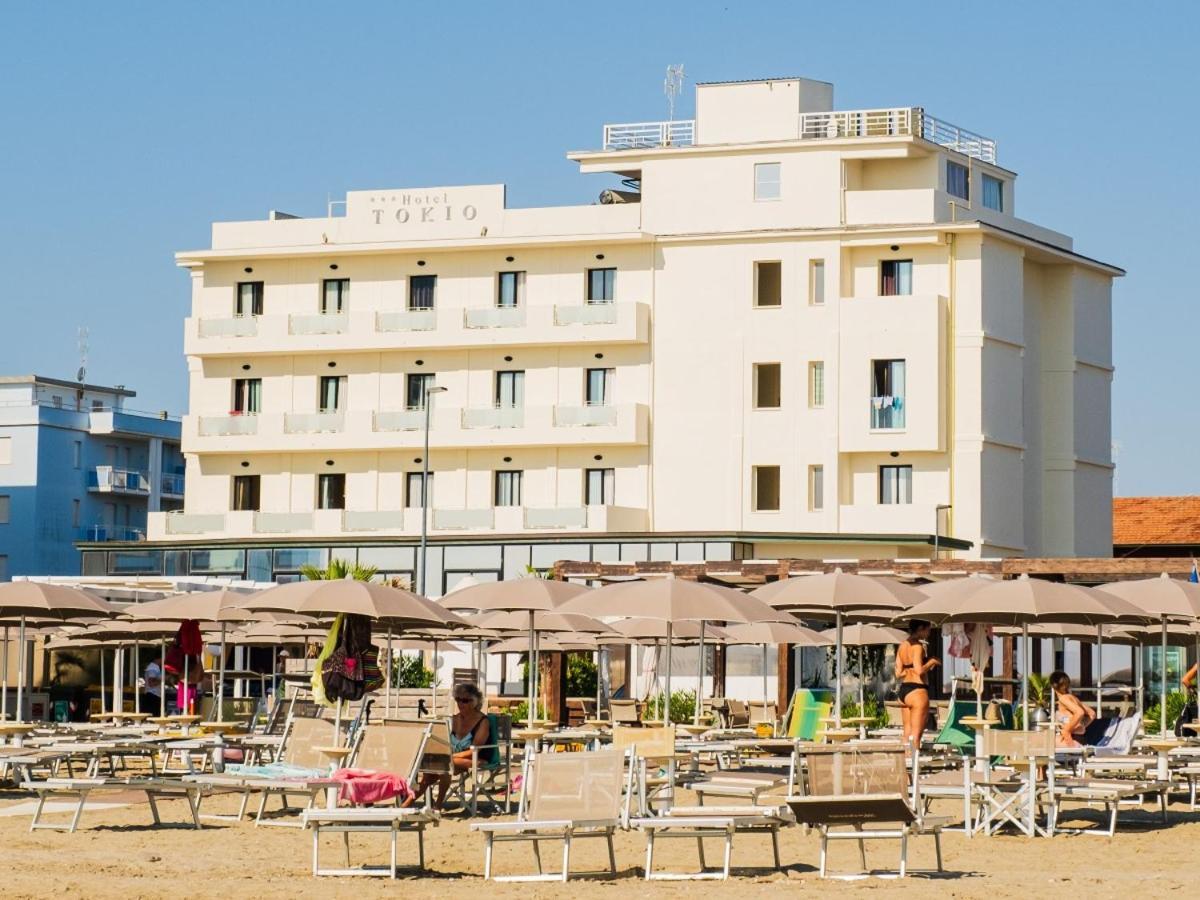 Hotel Tokio Village Lido Di Savio Buitenkant foto