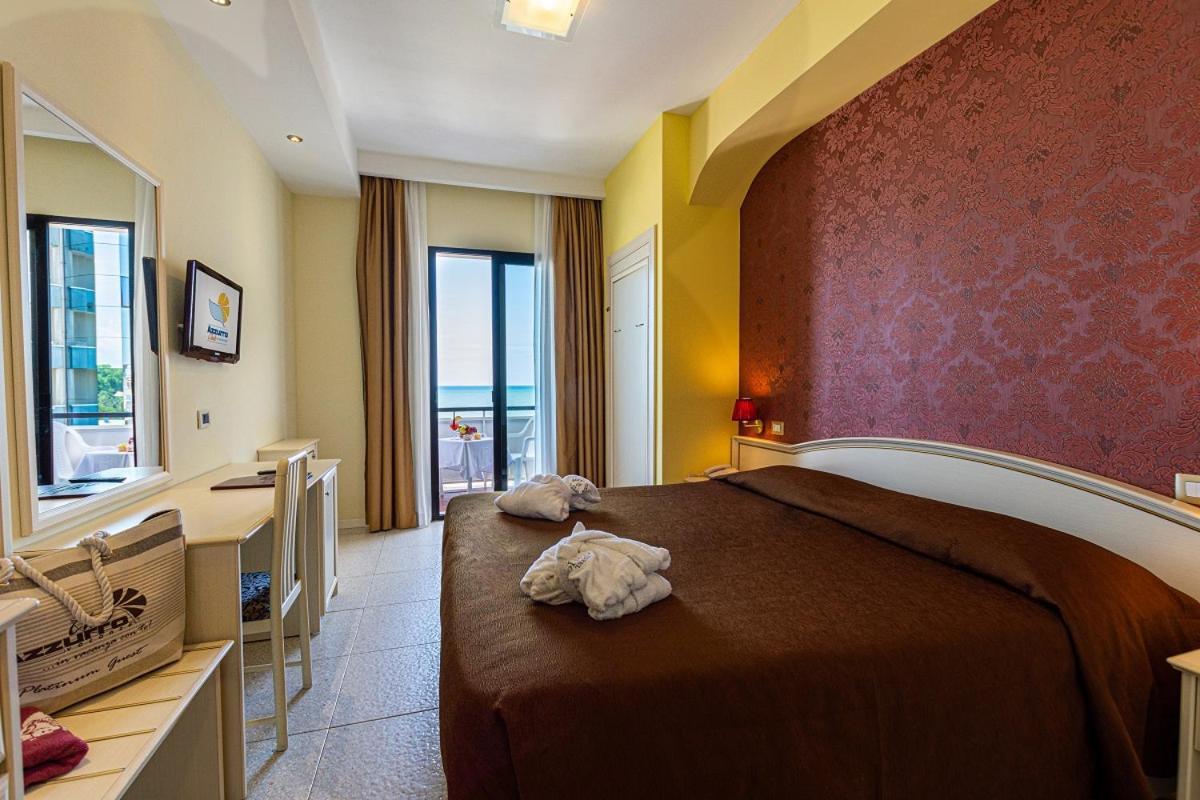 Hotel Tokio Village Lido Di Savio Buitenkant foto
